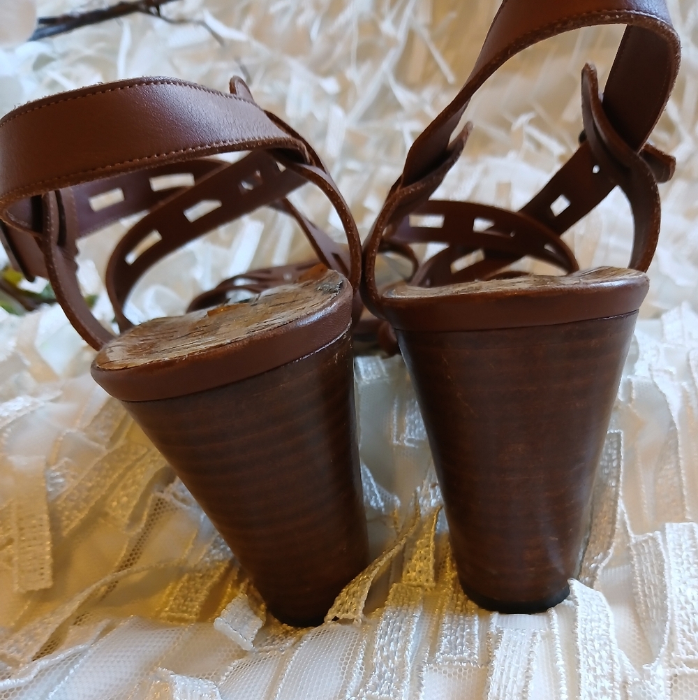 Manolo Blahnik Leather Heels - Picture 3 of 10